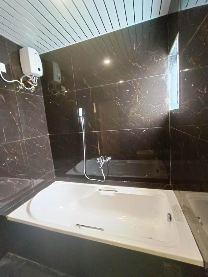 Sai Sagar Lodging & Boarding Ulhāsnagar Eksteriør billede